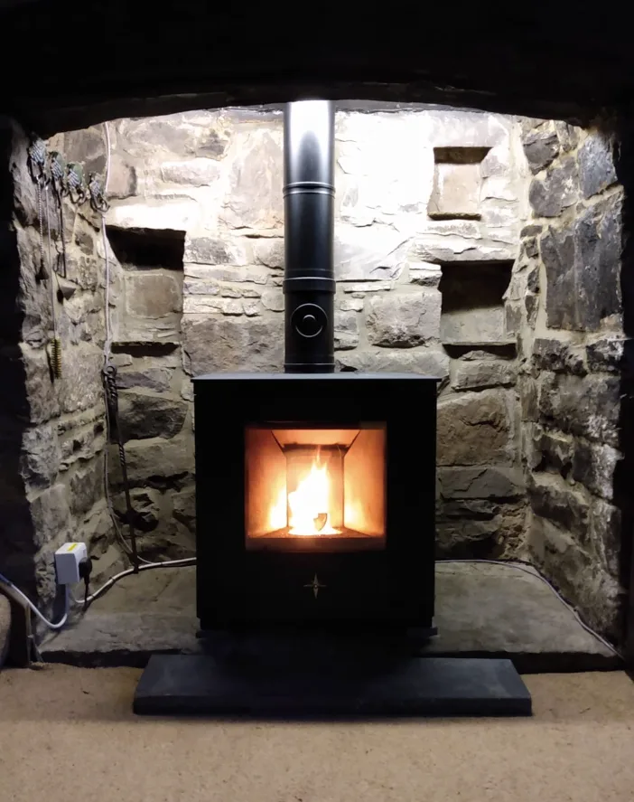 Lundy 8 boiler stove in recess